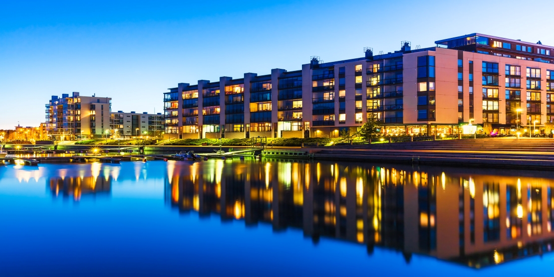 hospitality sector, a key player in Dubai's commercial real estate market
