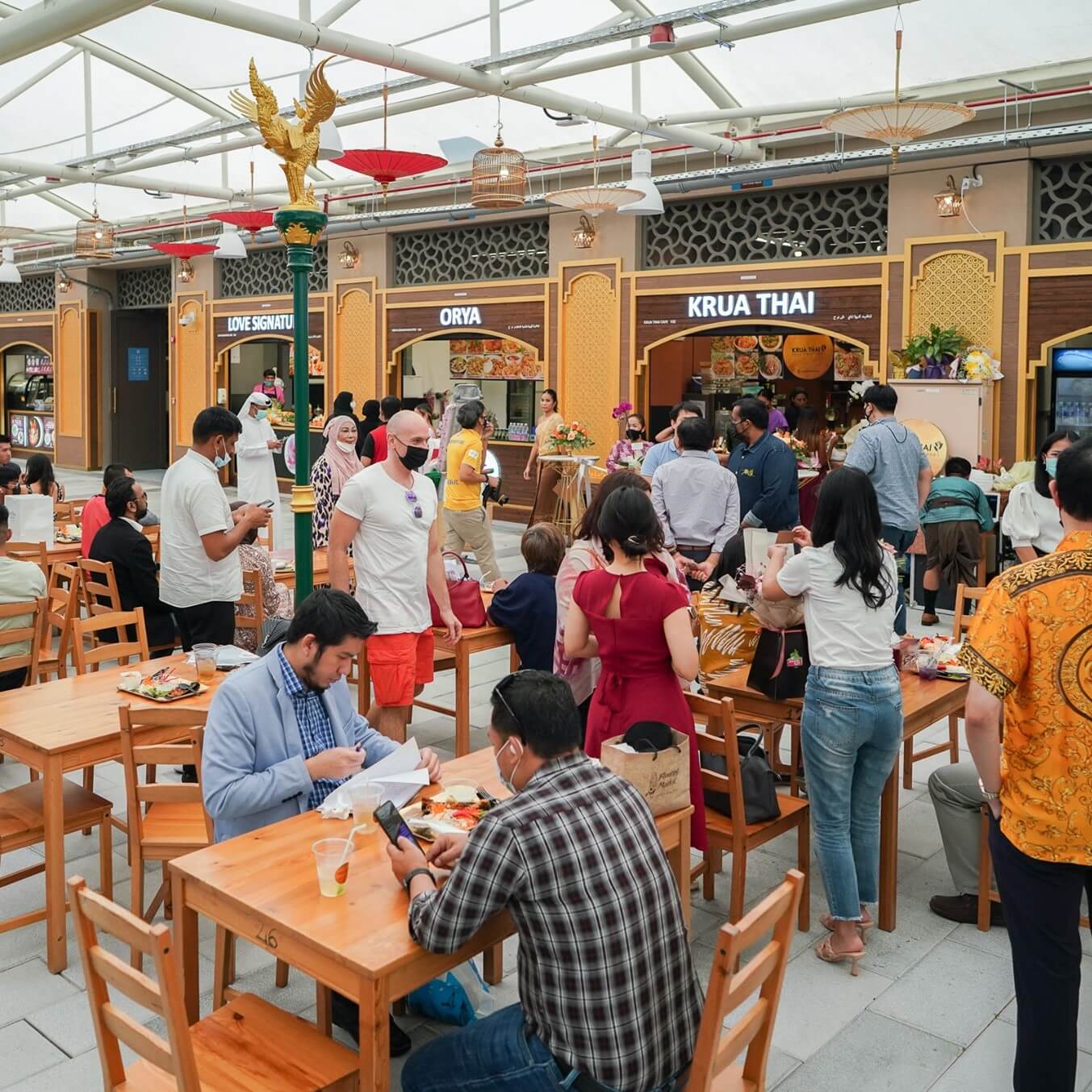 Cafes and Restaurants at Deira Islands 