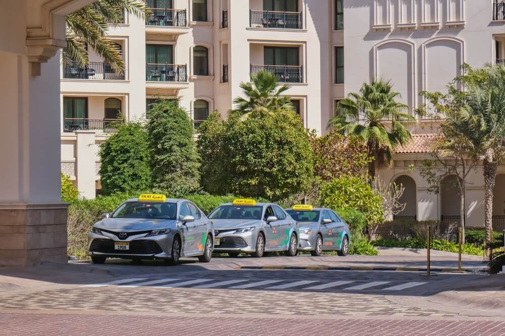 Abu Dhabi Taxi Booking Services