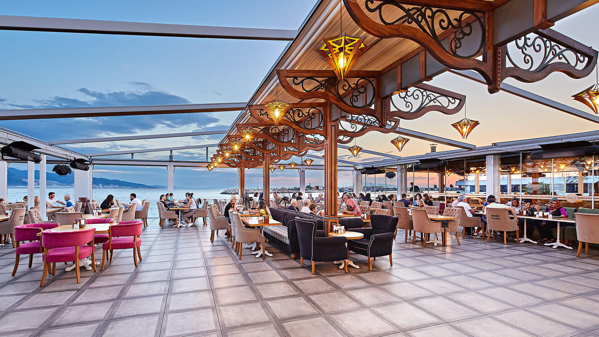 Deniz Restaurant and Cafe best seafood restaurants in Dubai