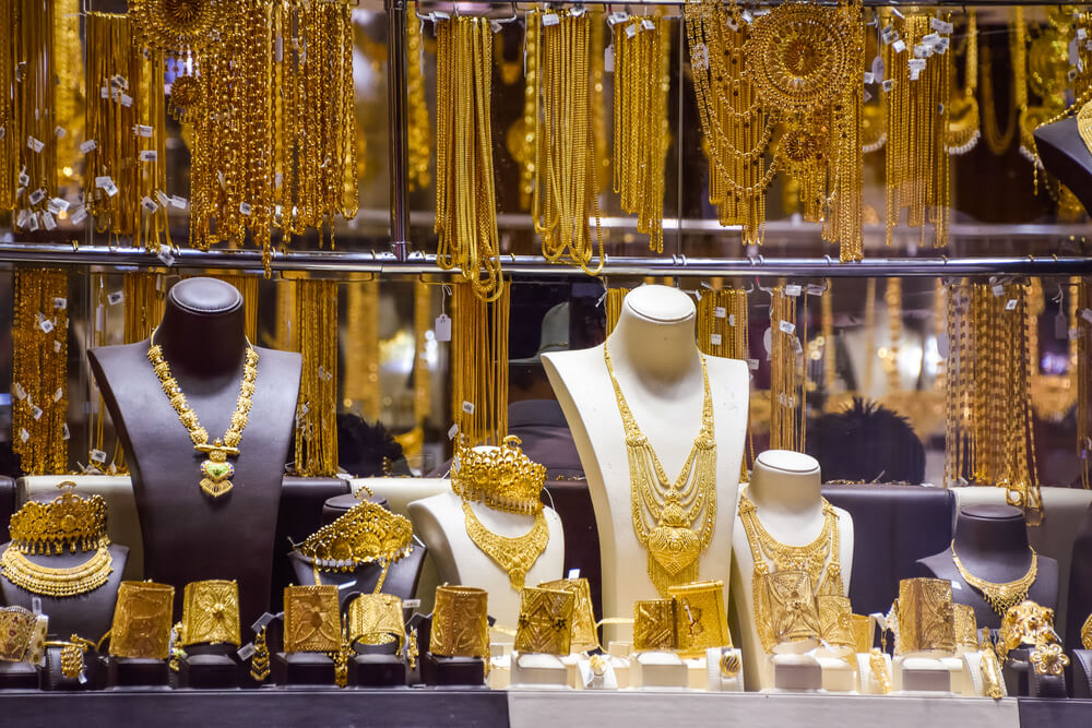Shopping for Gold in Diwali