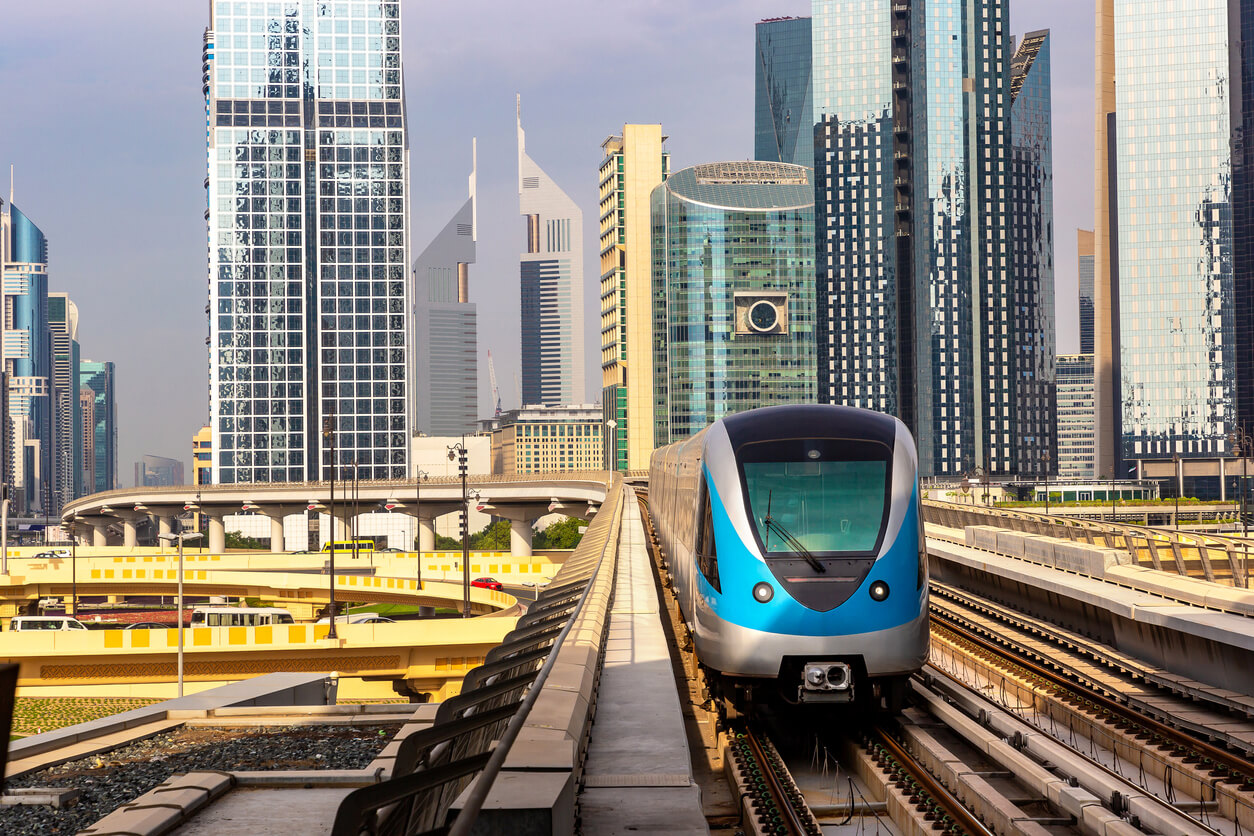 Metro in dubai