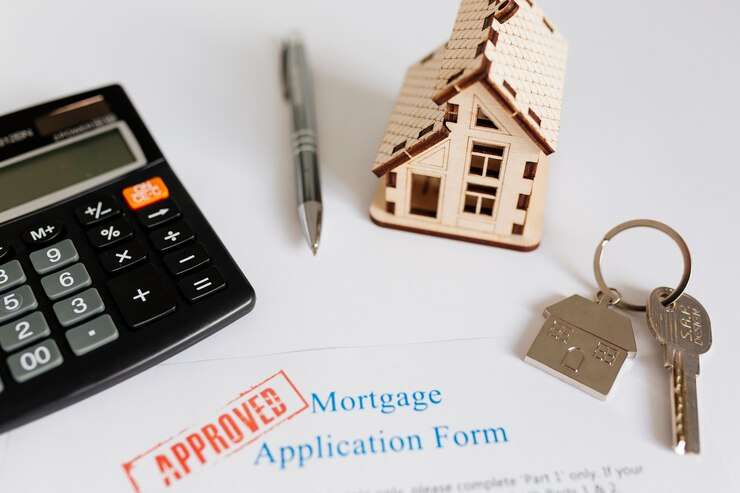 What are the essential features of mortgages available to non-residents in Dubai