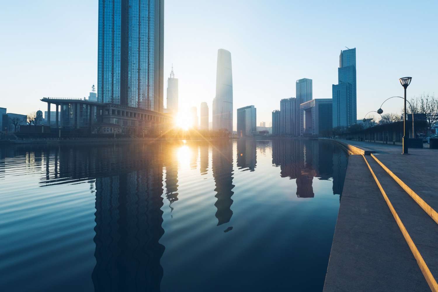 Sunrise and Sunset in Dubai Timings For April 2024