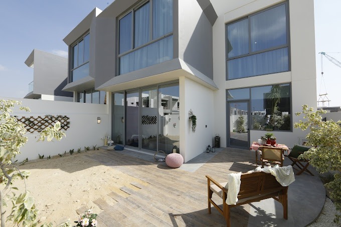Gardenia Townhomes Area Guide